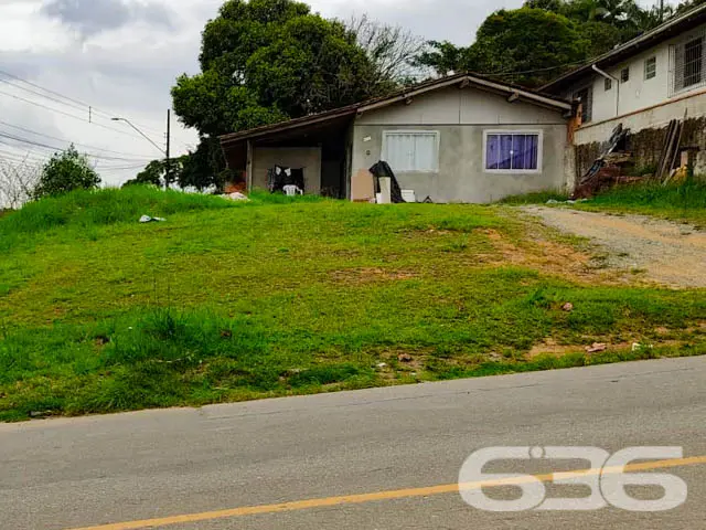 IMĂVEL COM AMPLO TERRENO NO BAIRRO PROFIPO
Neste
