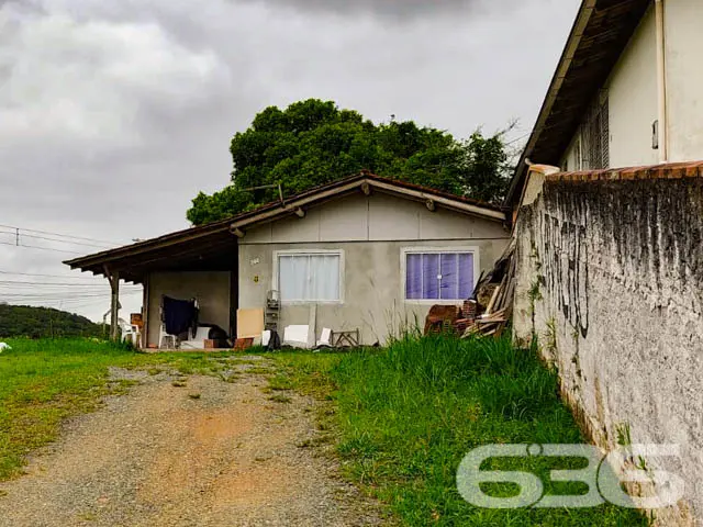 IMĂVEL COM AMPLO TERRENO NO BAIRRO PROFIPO
Neste