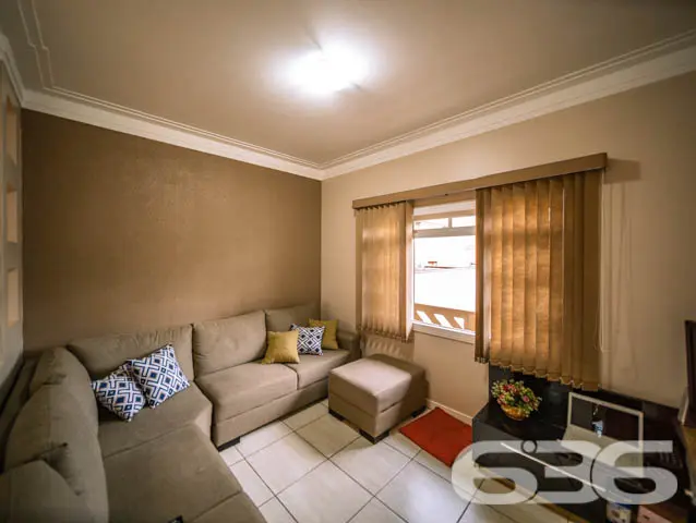 SOBRADO COMERCIAL E RESIDENCIAL NO BAIRRO IRIRIÚ
E