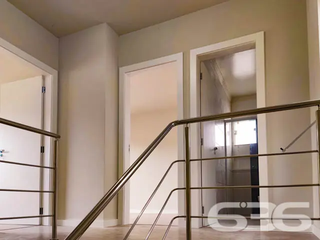 AMPLO SOBRADO COM SUÍTE + 2 QUARTOS NO BAIRRO AMÉR