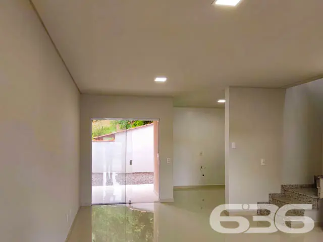 AMPLO SOBRADO COM SUÍTE + 2 QUARTOS NO BAIRRO AMÉR