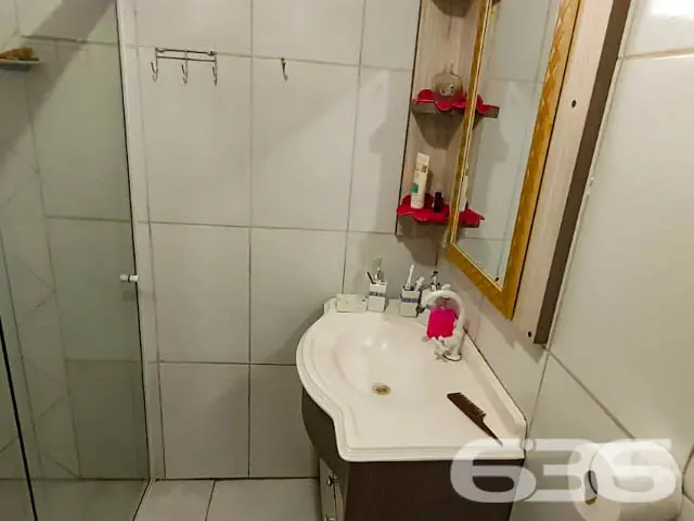 BELÍSSIMO SOBRADO COM 2 SUÍTES E 4 QUARTOS, NO BA