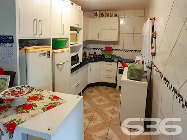 BELÍSSIMO SOBRADO COM 2 SUÍTES E 4 QUARTOS, NO BA