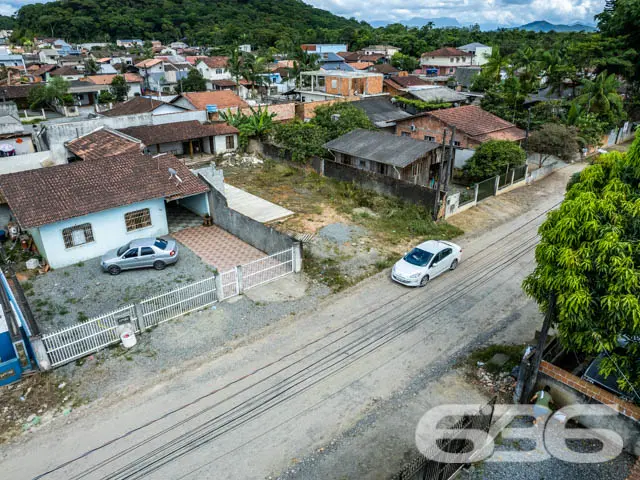 OPORTUNIDADE DE TERRENO, NO BAIRRO PARANAGUAMIRIM,