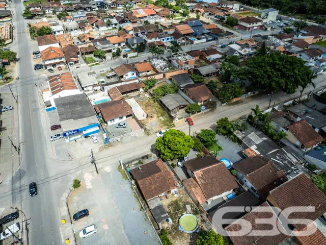 OPORTUNIDADE DE TERRENO, NO BAIRRO PARANAGUAMIRIM,