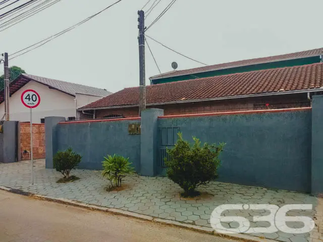 BAIRRO AVENTUREIRO: DUAS CASAS EM UM SÓ TERRENO -