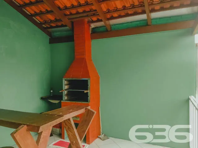 BAIRRO AVENTUREIRO: DUAS CASAS EM UM SÓ TERRENO -