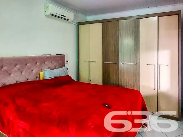 BAIRRO AVENTUREIRO: DUAS CASAS EM UM SÓ TERRENO -