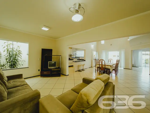 REALIZE SEU SONHO: SOBRADO COM 4 SUÍTES, EM BALNEÁ