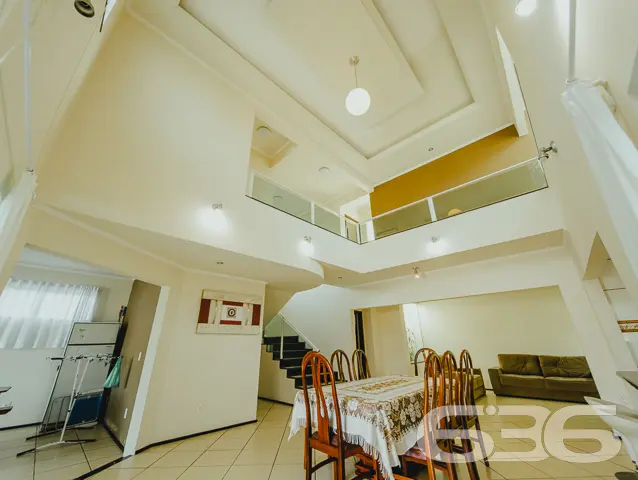 REALIZE SEU SONHO: SOBRADO COM 4 SUÍTES, EM BALNEÁ
