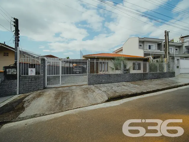 LINDA RESIDÊNCIA COM SUÍTE + 2 QUARTOS NO BAIRRO S
