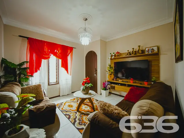 LINDA RESIDÊNCIA COM SUÍTE + 2 QUARTOS NO BAIRRO S