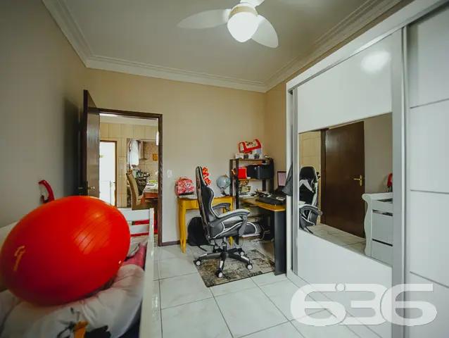 LINDA RESIDÊNCIA COM SUÍTE + 2 QUARTOS NO BAIRRO S