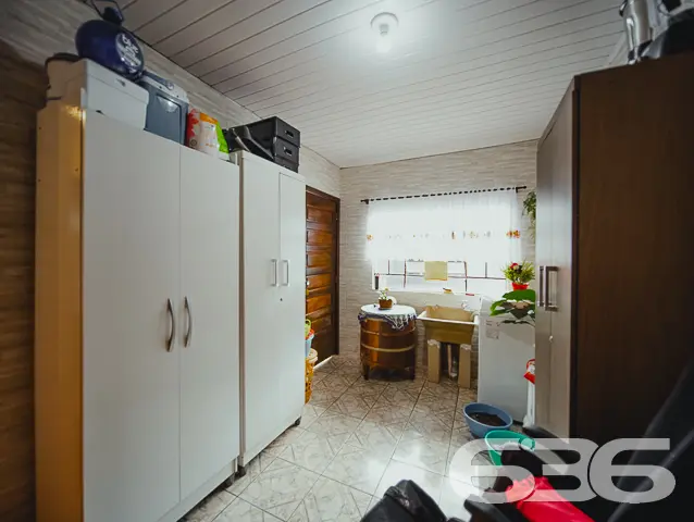LINDA RESIDÊNCIA COM SUÍTE + 2 QUARTOS NO BAIRRO S