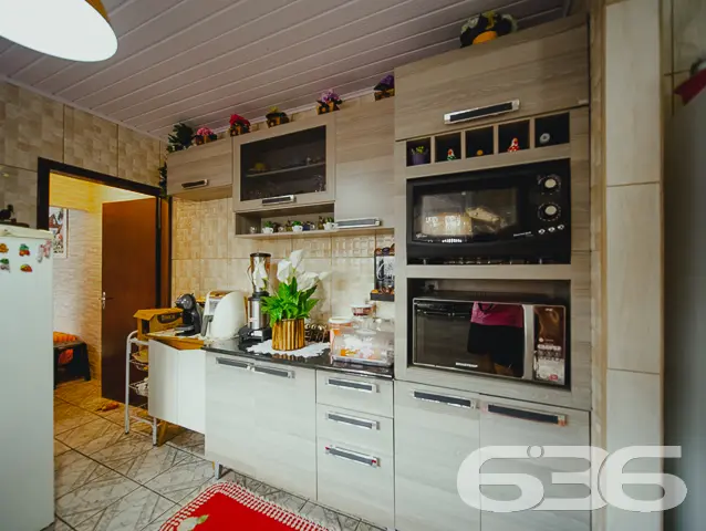 LINDA RESIDÊNCIA COM SUÍTE + 2 QUARTOS NO BAIRRO S