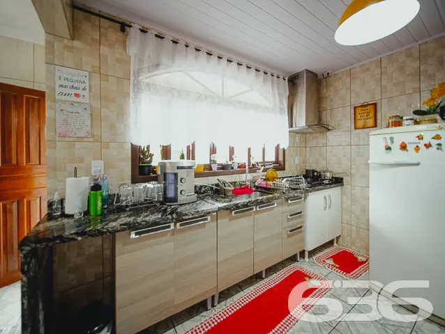 LINDA RESIDÊNCIA COM SUÍTE + 2 QUARTOS NO BAIRRO S