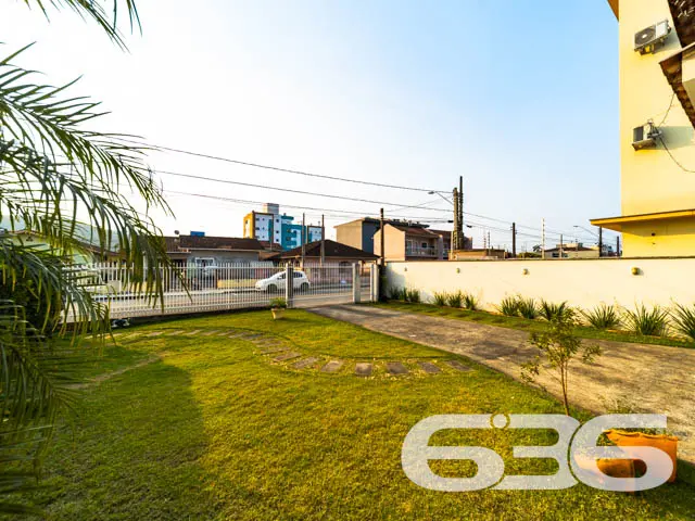 EXCELENTE IMÓVEL COM 4 QUARTOS NO BAIRRO IRIRIÚ EM