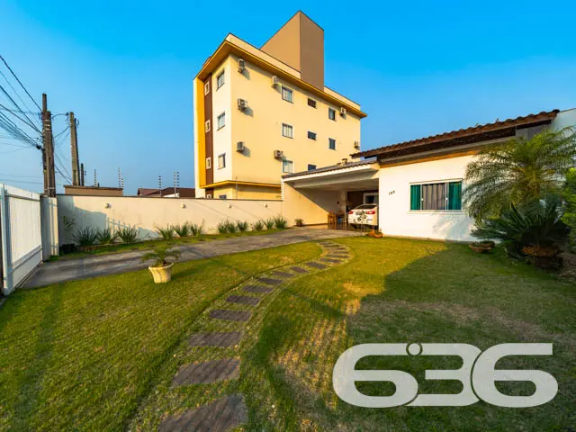 EXCELENTE IMÓVEL COM 4 QUARTOS NO BAIRRO IRIRIÚ EM