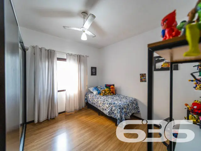 EXCELENTE IMÓVEL COM 4 QUARTOS NO BAIRRO IRIRIÚ EM