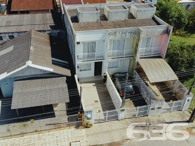 SOBRADO COM 2 DORMITĂRIOS NO BAIRRO ADHEMAR GARCIA