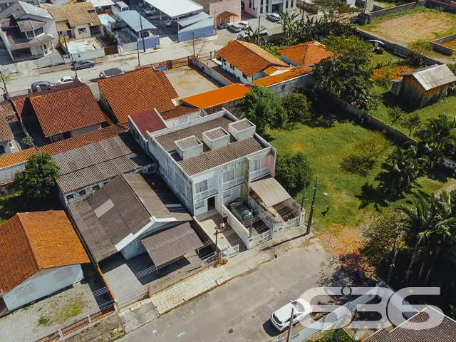 SOBRADO COM 2 DORMITĂRIOS NO BAIRRO ADHEMAR GARCIA