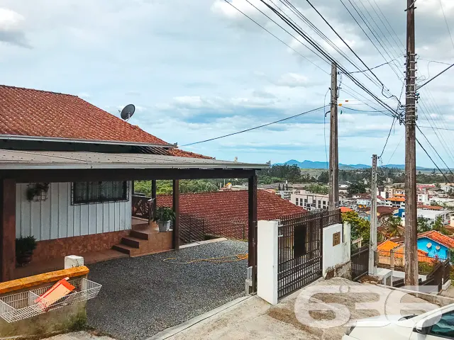 BELA CASA COM 4 QUARTOS NO BAIRRO BOA VISTA EM JOI