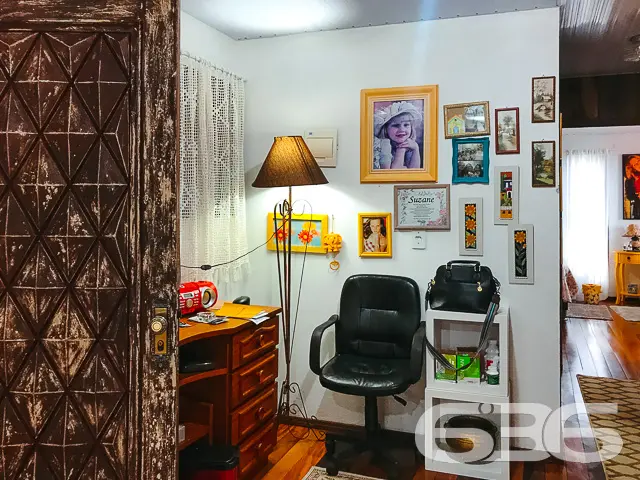 BELA CASA COM 4 QUARTOS NO BAIRRO BOA VISTA EM JOI