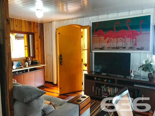 BELA CASA COM 4 QUARTOS NO BAIRRO BOA VISTA EM JOI