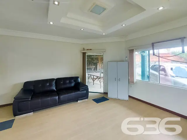 AMPLA RESIDÊNCIA COM DUAS SUÍTES + QUARTO - ESTUDA