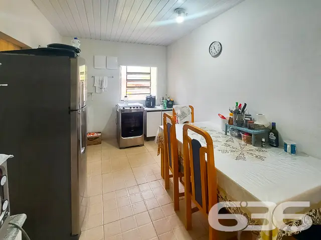 AMPLA RESIDÊNCIA COM DUAS SUÍTES + QUARTO - ESTUDA