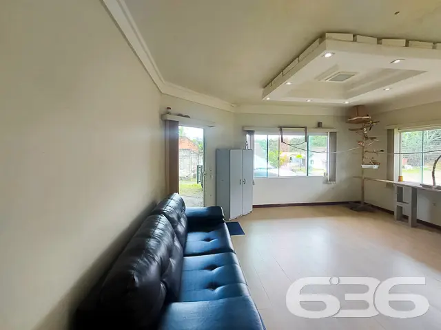 AMPLA RESIDÊNCIA COM DUAS SUÍTES + QUARTO - ESTUDA