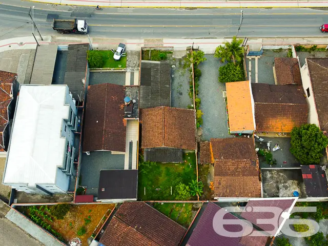 EXCELENTE TERRENO NO BAIRRO ESPINHEIROS EM JOINVIL