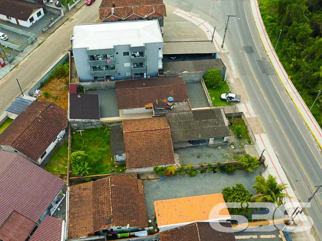 EXCELENTE TERRENO NO BAIRRO ESPINHEIROS EM JOINVIL