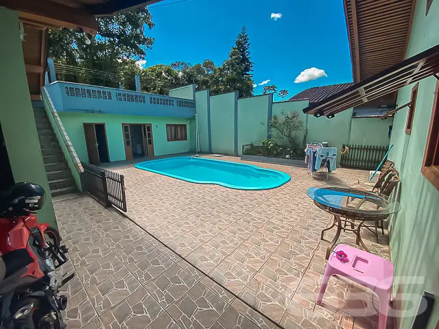 IMÓVEL COM 4 QUARTOS + EDÍCULA NO BAIRRO VILA NOVA