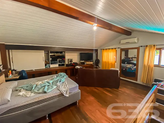 IMÓVEL COM 4 QUARTOS + EDÍCULA NO BAIRRO VILA NOVA