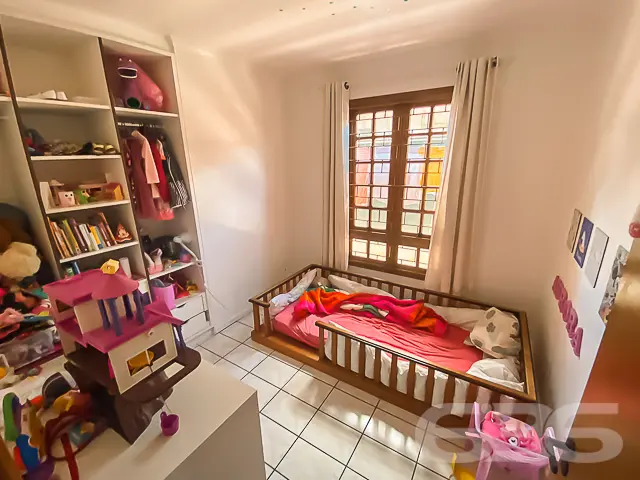 IMÓVEL COM 4 QUARTOS + EDÍCULA NO BAIRRO VILA NOVA