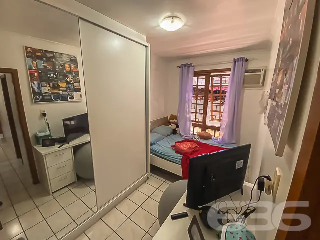 IMÓVEL COM 4 QUARTOS + EDÍCULA NO BAIRRO VILA NOVA