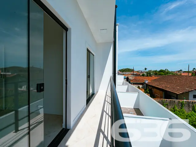 Sobrado com 3 quartos no bairro Costeira, Balneári