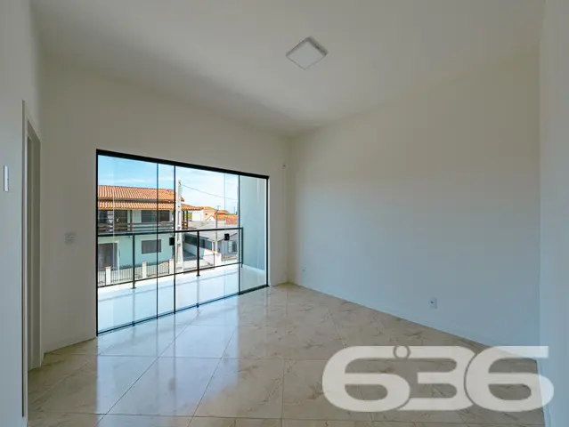 Sobrado com 3 quartos no bairro Costeira, Balneári