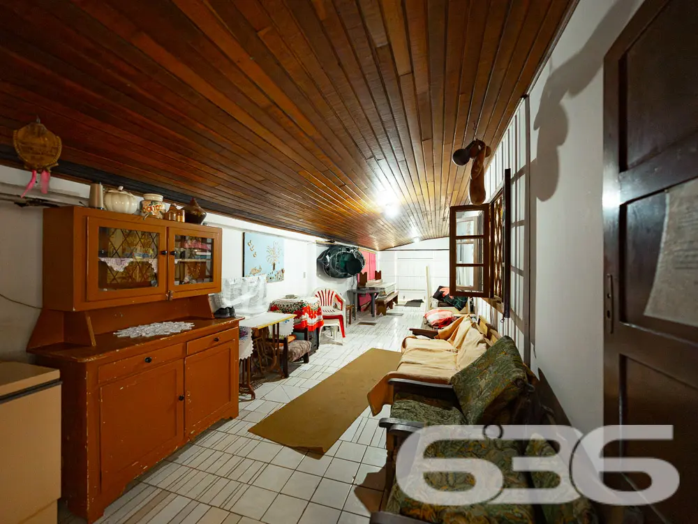 RESIDÊNCIA ÚNICA COM VISTA PARA A LAGOA EM BALNEÁR