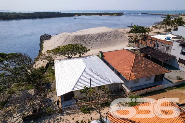 RESIDÊNCIA ÚNICA COM VISTA PARA A LAGOA EM BALNEÁR