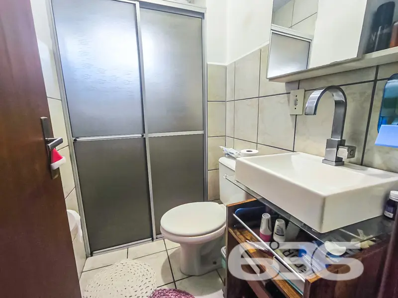 Oportunidade no Saguaçu: apartamento funcional em