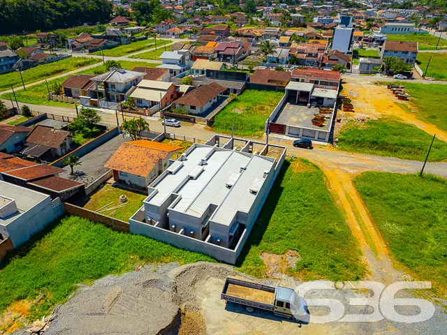 BELÍSSIMO IMÓVEL COM SUÍTE + QUARTO NO BAIRRO PETR