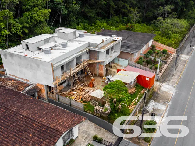 SOBRADO DE ALTO PADRÃO COM SUÍTE + 2 QUARTOS NO BA