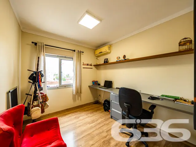 Apartamento de 147m² no bairro Bucarein. Com uma r