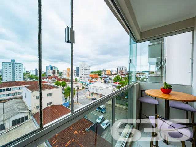 Apartamento de 147m² no bairro Bucarein. Com uma r