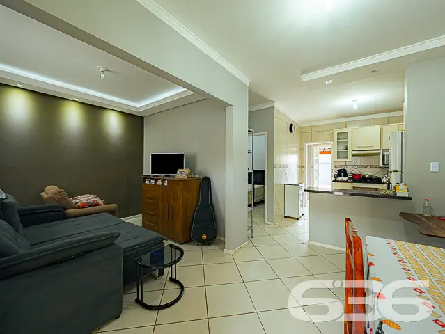 SOBRADO AMPLO NA ZONA SUL DE JOINVILLE-SC

Se você
