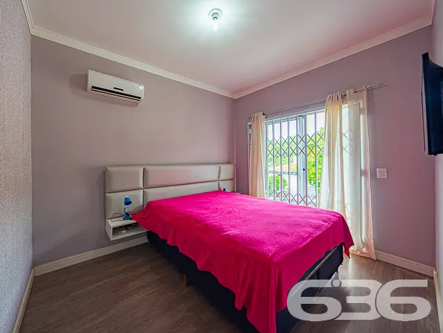 SOBRADO AMPLO NA ZONA SUL DE JOINVILLE-SC

Se você