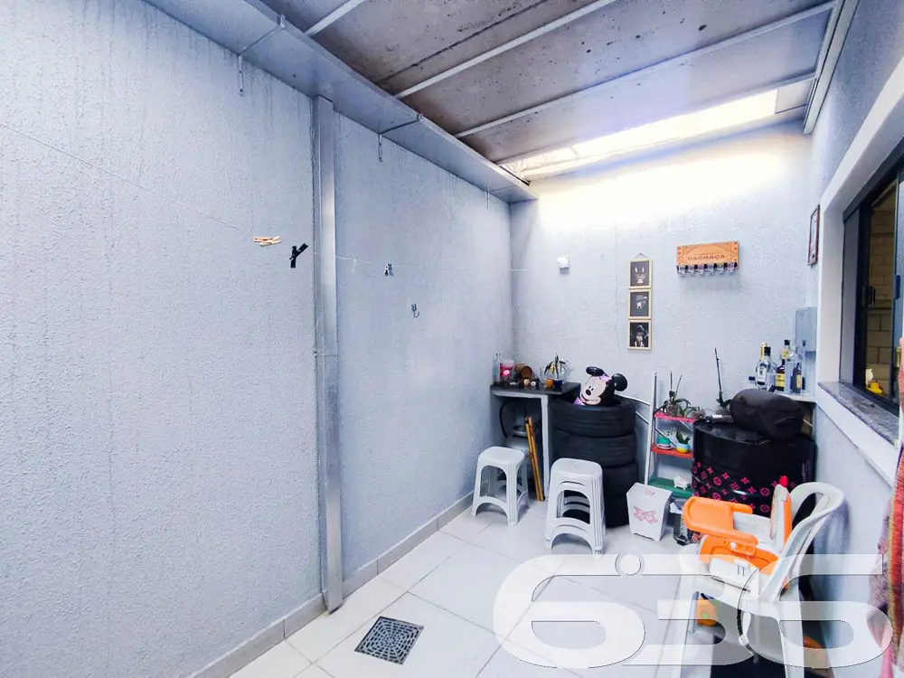 SOBRADO COM SUÍTE + 2 QUARTOS NO BAIRRO COSTA E SI