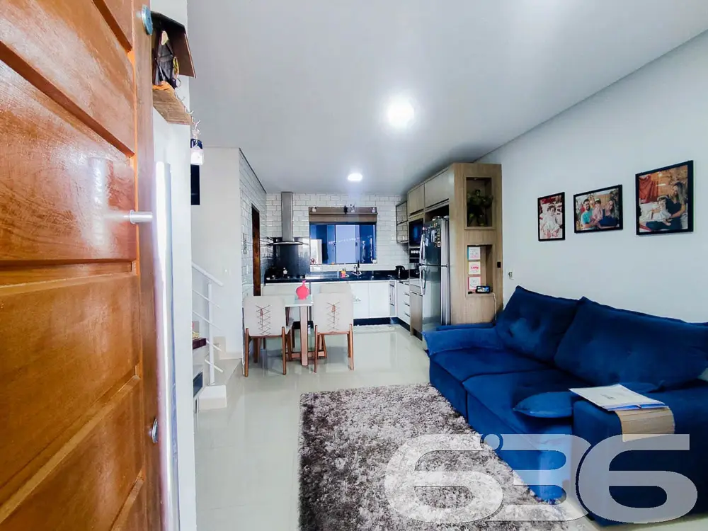 SOBRADO COM SUÍTE + 2 QUARTOS NO BAIRRO COSTA E SI